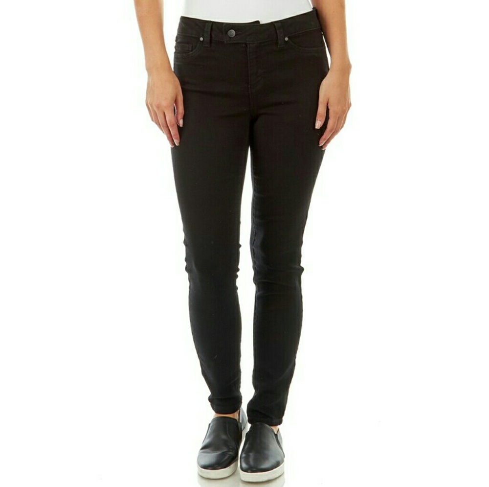 NEW WITHOUT TAGS Black Ankle Cropped d jeans